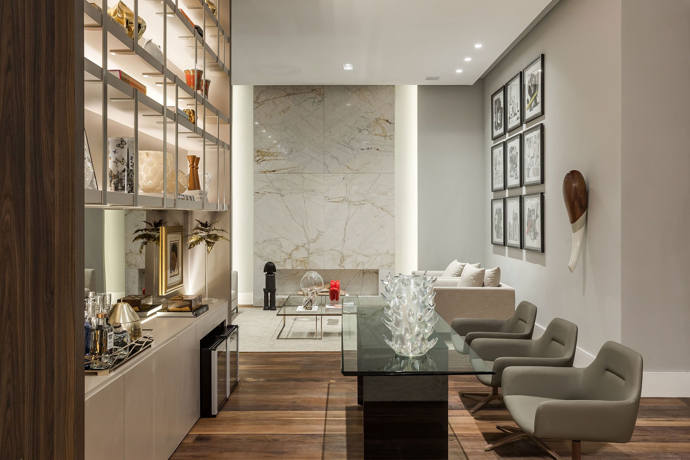 Imagem da galeria - Metallic Suede